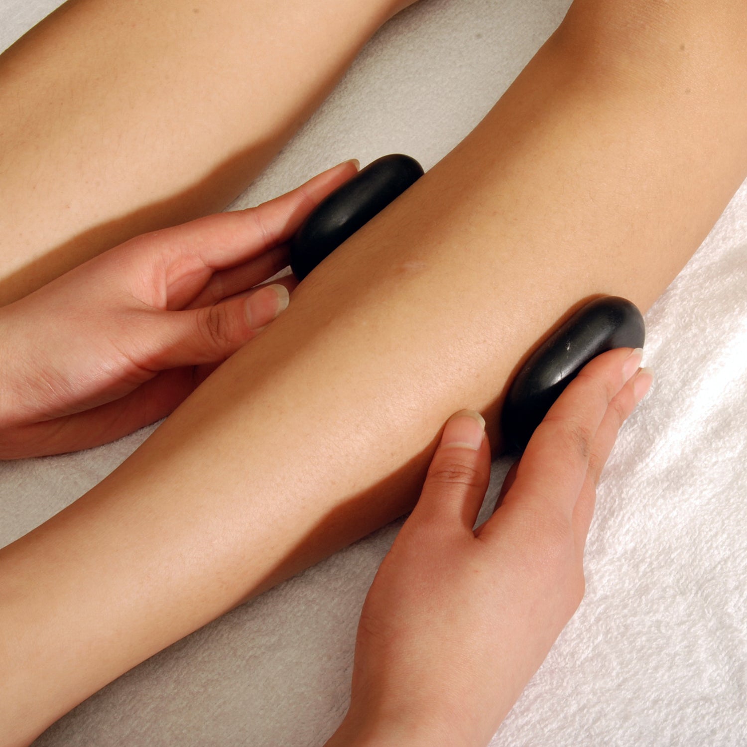 master-massage-hot-stone-set-18-steine-basalt-massagesteine-mit-bambuskiste image 7