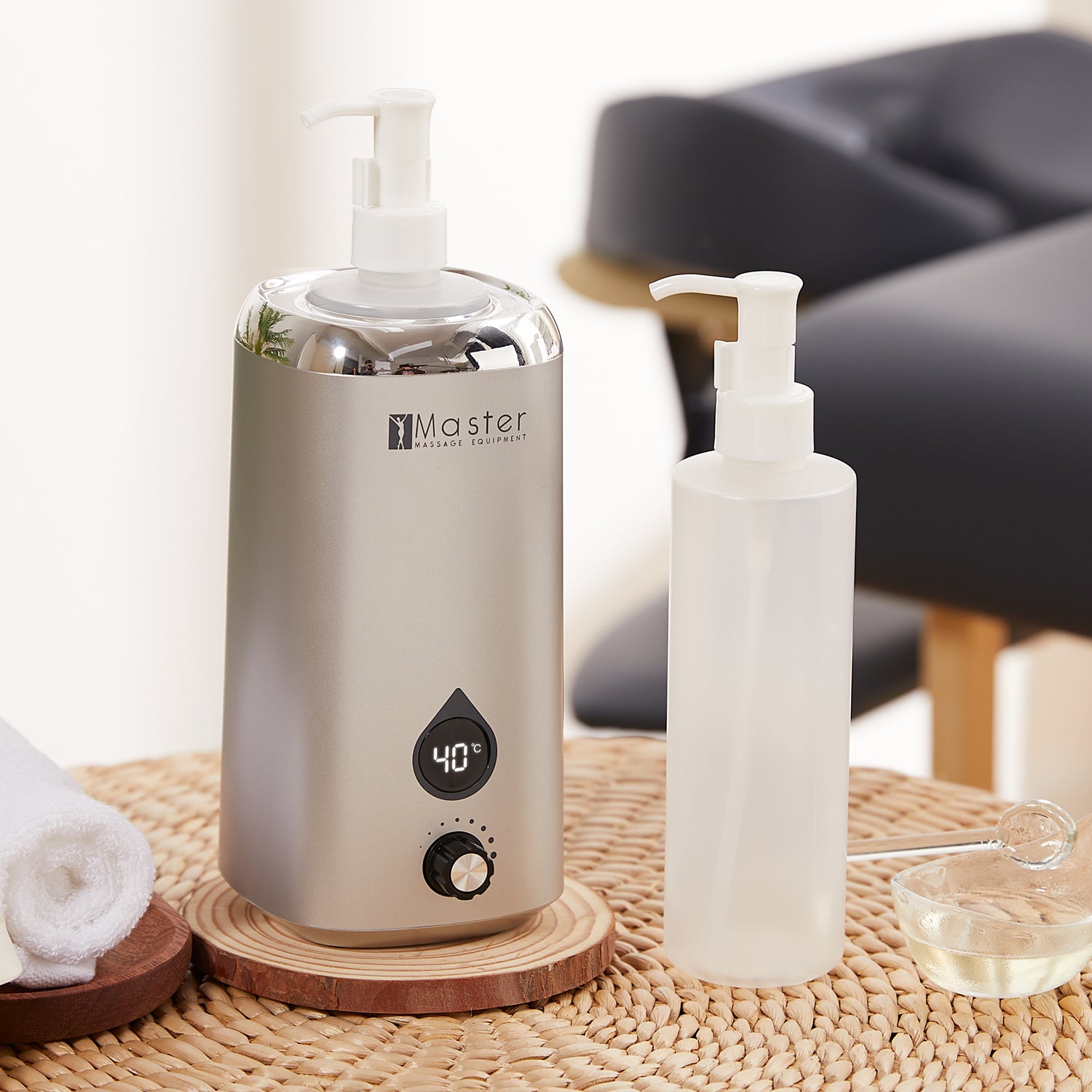 master-massage-gen-ii-lflaschen-erw-rmer-mit-temperaturregler-led-inkl-spenderfl image 8