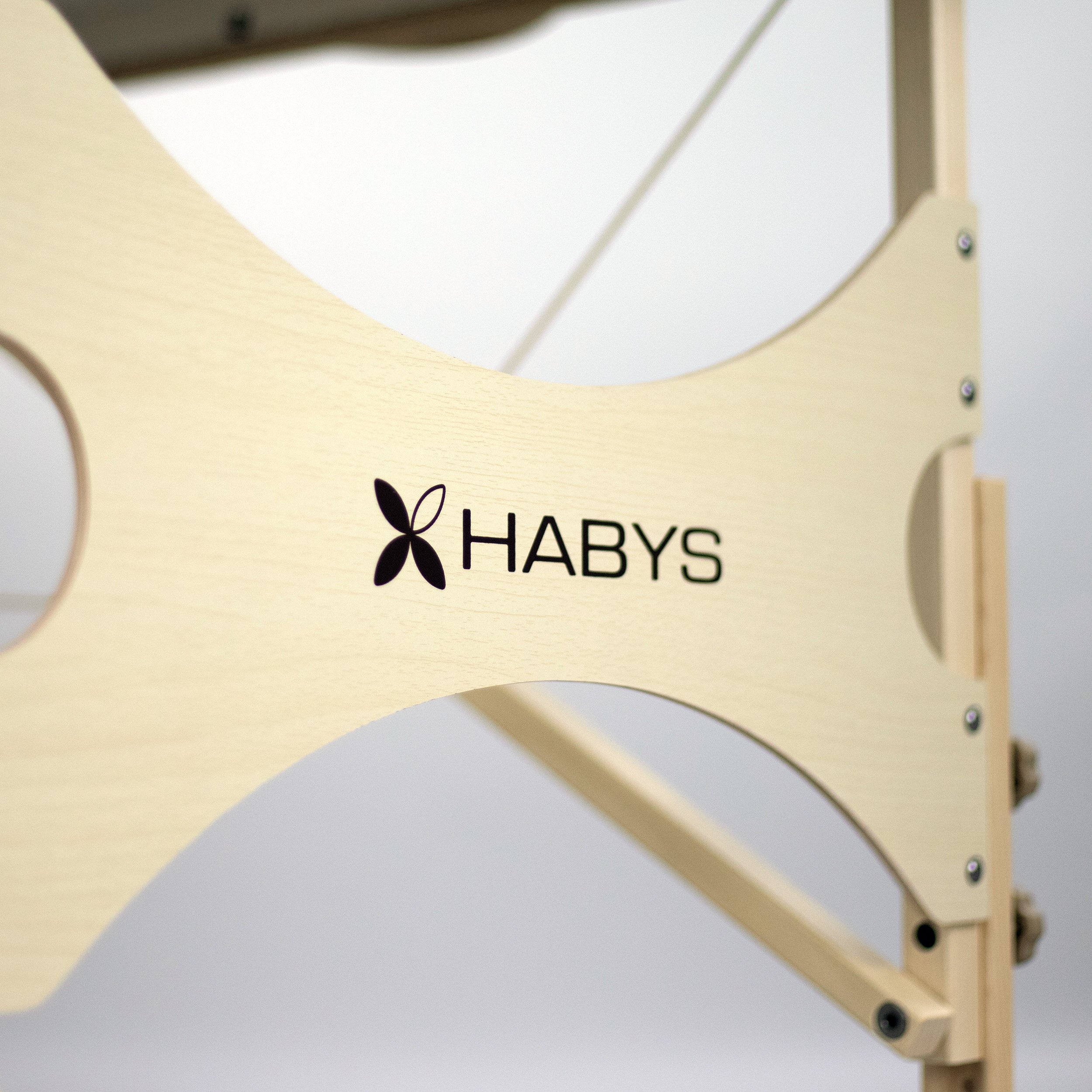 habys-bello-one-klappbare-massageliege-2-segmenten-holzliege image 5