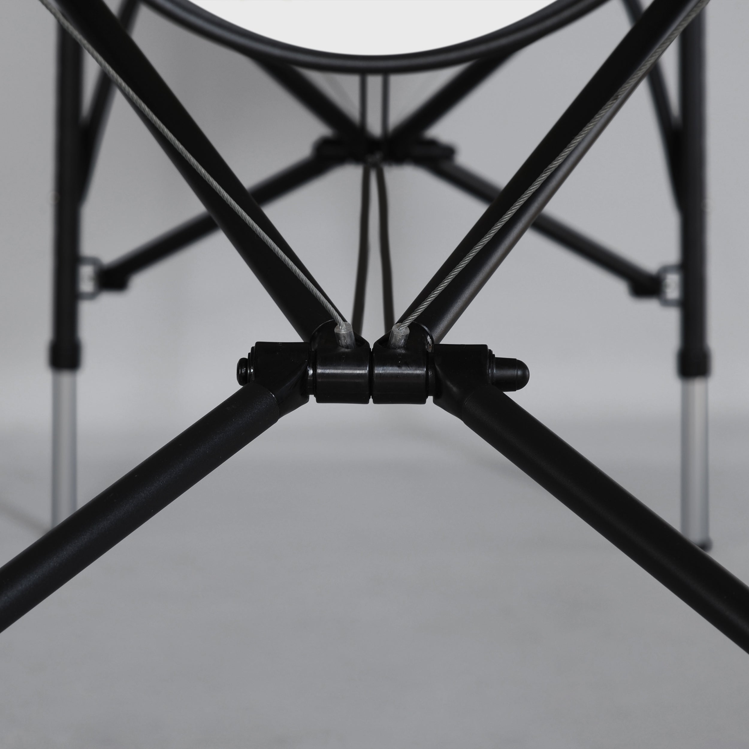 habys-smart-klappbare-massageliege-tattoo-und-massageliege image 3