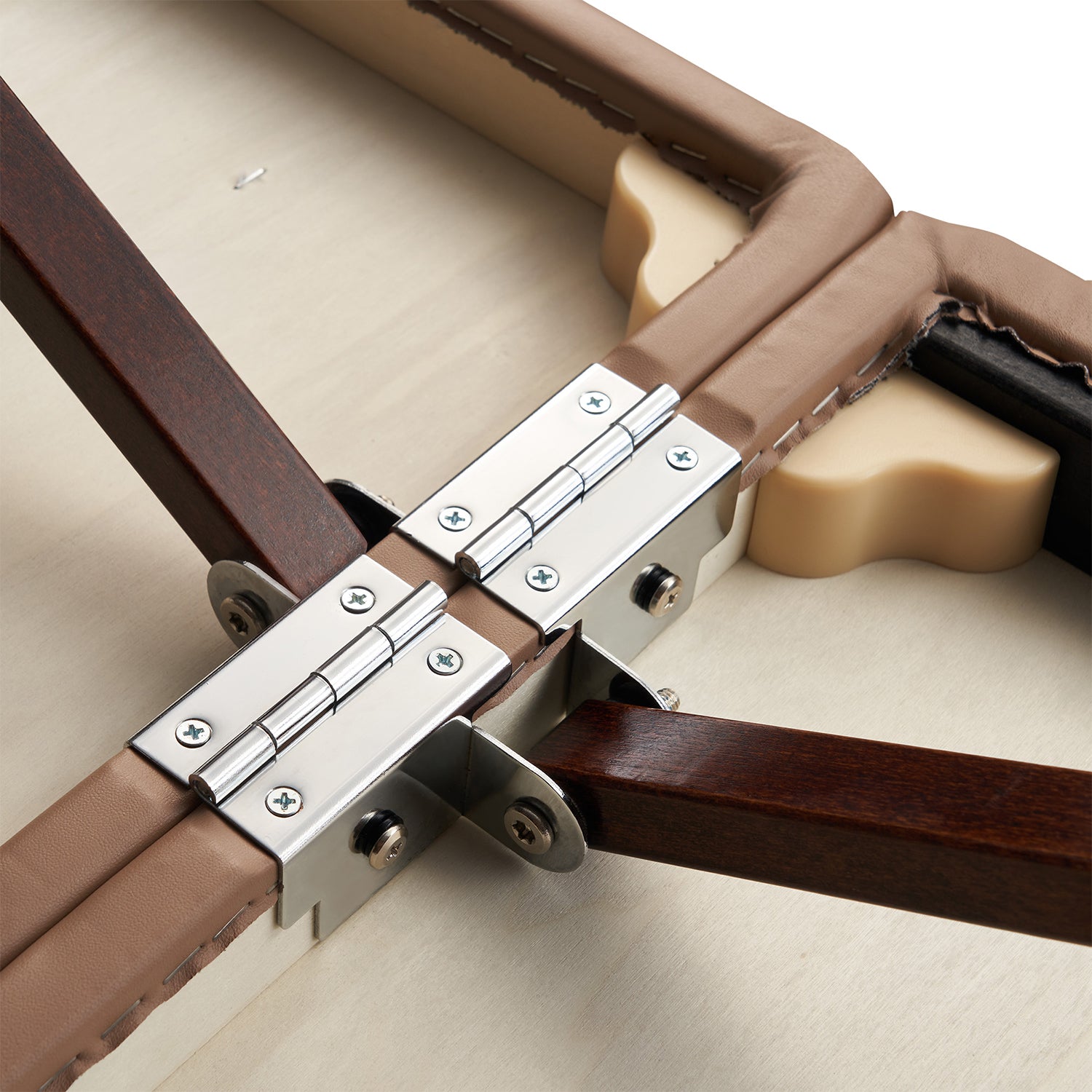 master-massage-deauville-71cm-mobile-massageliege-mit-r-cklehne-holzgestell-hell image 8