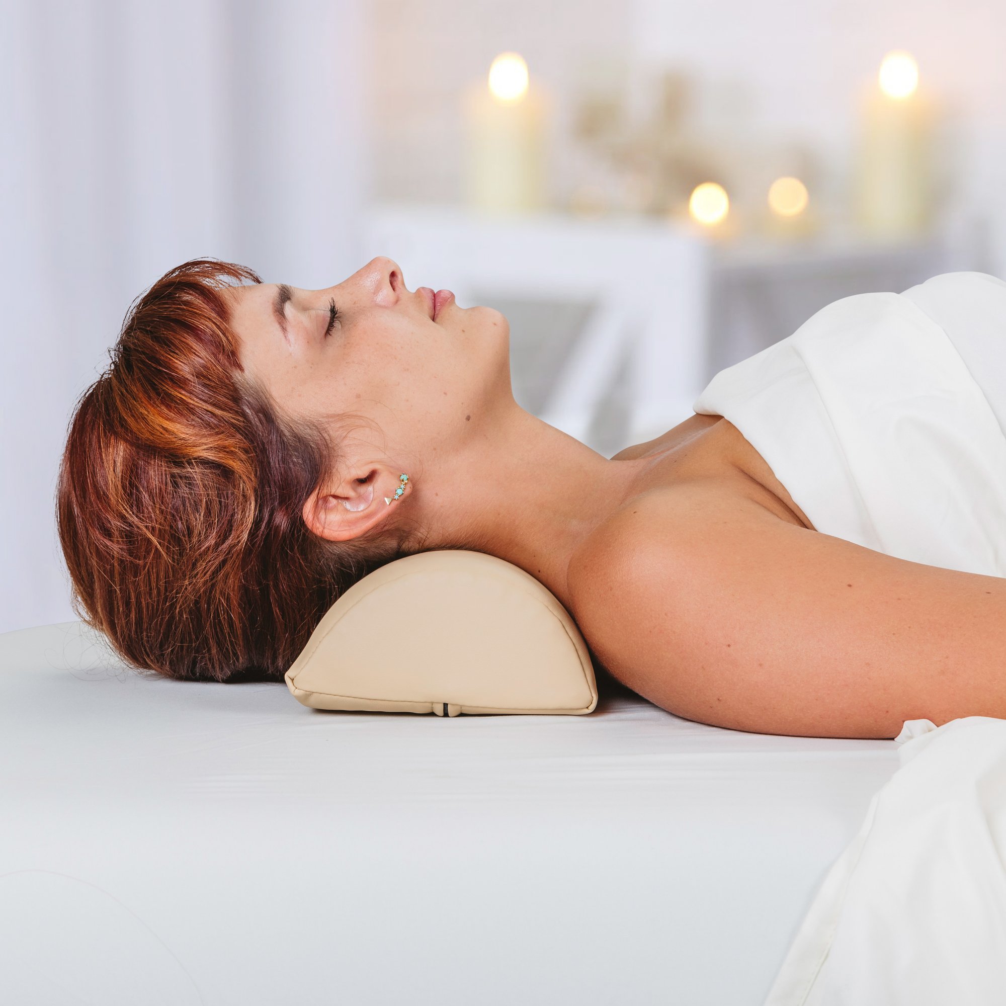 earthlite-nackenrolle-massagekissen-halbrolle-33-x-15-x-7-6-cm-natursoft-pu image 2