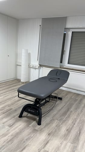 Sehr robuste elektrische Liege